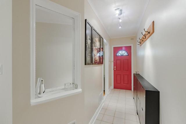 258 Gilbert Ave, House semidetached with 3 bedrooms, 2 bathrooms and 2 parking in Toronto ON | Image 24