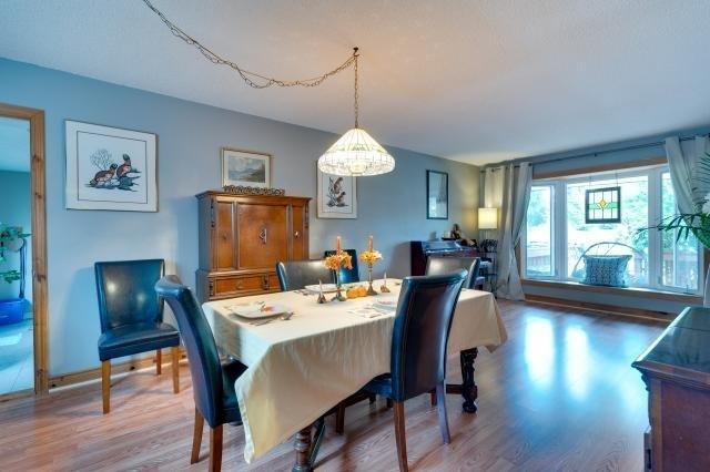 865 Columbia Crt, House detached with 4 bedrooms, 3 bathrooms and 2 parking in Newmarket ON | Image 8