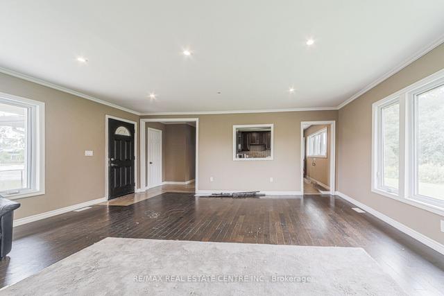 3024 Countryside Dr, House detached with 3 bedrooms, 3 bathrooms and 8 parking in Brampton ON | Image 4