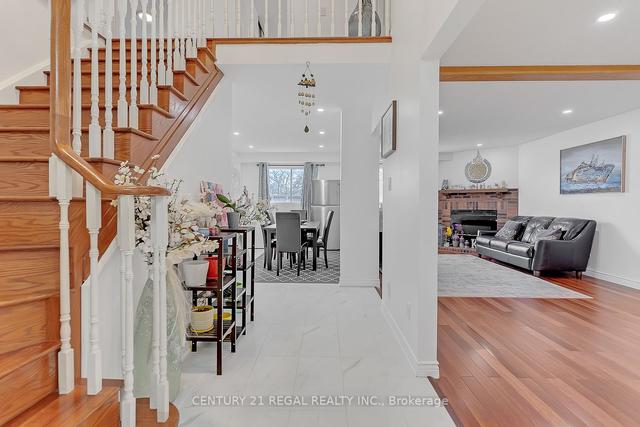 28 Upland Dr, House detached with 4 bedrooms, 4 bathrooms and 4 parking in Whitby ON | Image 37