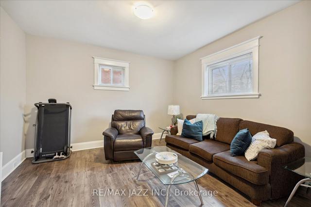141 Agnes St, House detached with 4 bedrooms, 3 bathrooms and 5 parking in Oshawa ON | Image 17