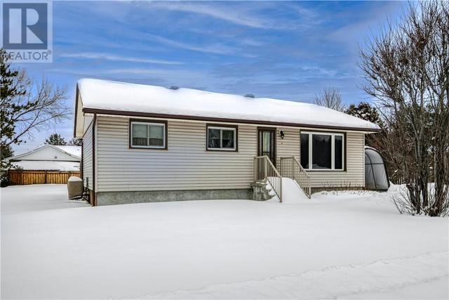 10 Main Street, House detached with 3 bedrooms, 2 bathrooms and null parking in Greater Sudbury ON | Card Image