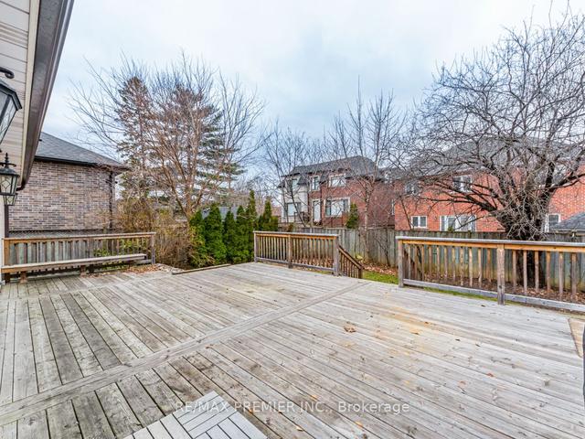 92 Searle Ave, House detached with 3 bedrooms, 2 bathrooms and 4 parking in Toronto ON | Image 24