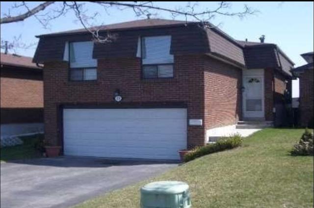 178 Simonston Blvd N, House detached with 1 bedrooms, 1 bathrooms and 2 parking in Markham ON | Card Image