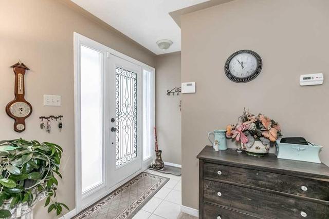 25 Beaufort Cres, House detached with 3 bedrooms, 2 bathrooms and 4 parking in Tiny ON | Image 2