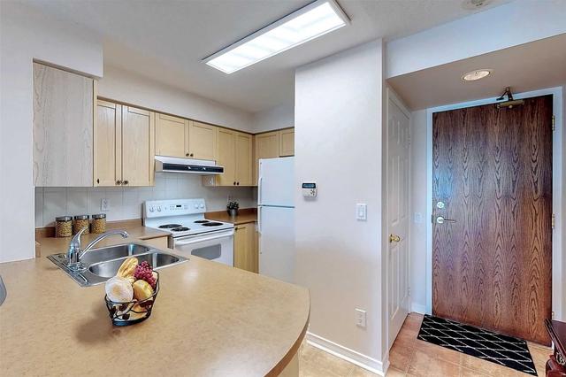 1009 - 23 Oneida Cres, Condo with 1 bedrooms, 1 bathrooms and 1 parking in Richmond Hill ON | Image 11