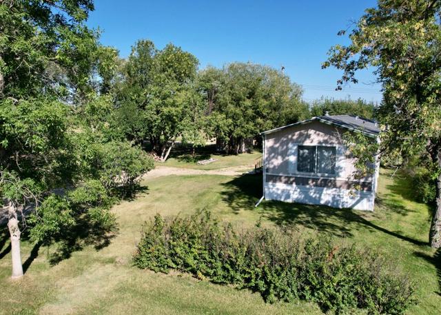 5221 48 Street, House detached with 2 bedrooms, 1 bathrooms and 6 parking in Lac Ste. Anne County AB | Image 15