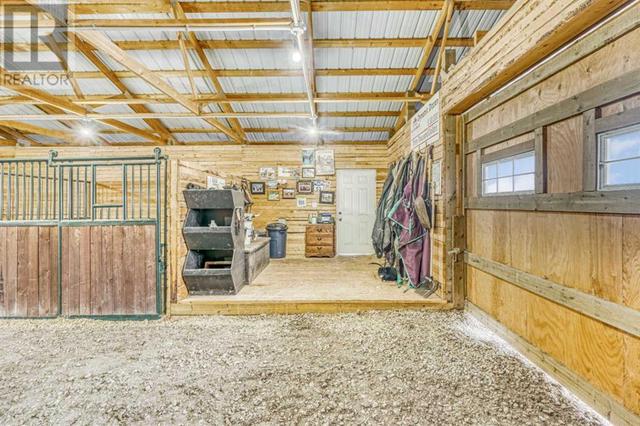 204076 Range Road 253, House other with 3 bedrooms, 2 bathrooms and null parking in Vulcan County AB | Image 31