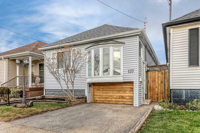 137 Hope Ave, House detached with 2 bedrooms, 3 bathrooms and 1 parking in Hamilton ON | Image 19