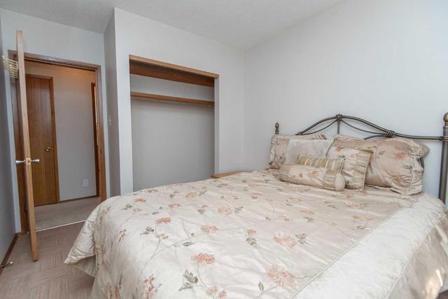 78 Sherwood Crescent, House detached with 3 bedrooms, 1 bathrooms and 2 parking in Red Deer AB | Image 21