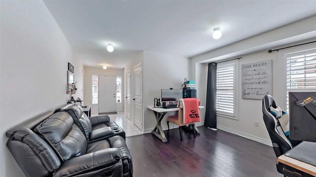 298 Kenneth Cole Dr, House detached with 4 bedrooms, 3 bathrooms and 3 parking in Clarington ON | Image 7