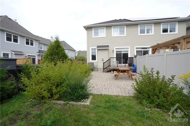 201 Espin Heights, Home with 3 bedrooms, 3 bathrooms and 3 parking in Ottawa ON | Image 20