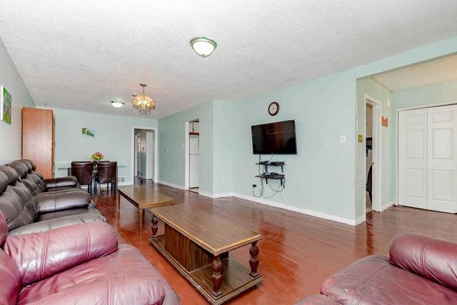 3162 Morning Star Dr N, House semidetached with 3 bedrooms, 3 bathrooms and 5 parking in Mississauga ON | Image 4