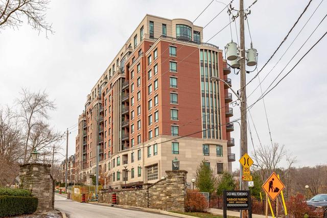 103 - 30 Old Mill Rd, Condo with 2 bedrooms, 2 bathrooms and 1 parking in Toronto ON | Image 27