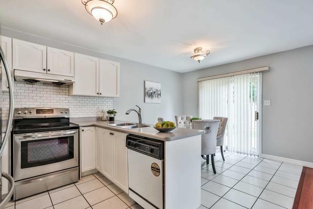 103 Duncairn Cres, House detached with 3 bedrooms, 3 bathrooms and 5 parking in Hamilton ON | Image 2