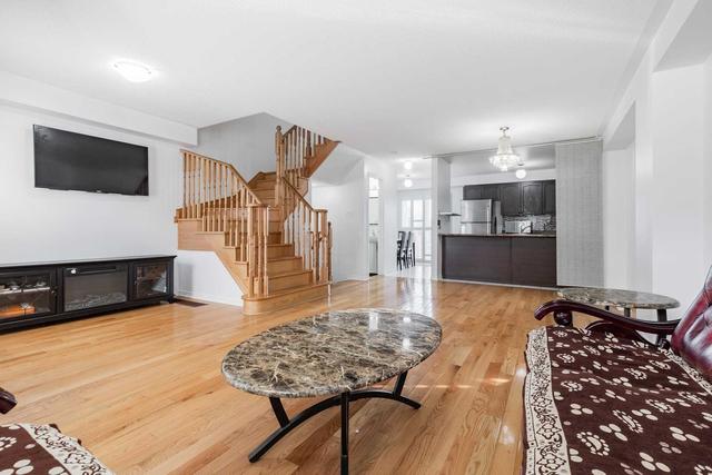 17 b Vasto Lane, House attached with 3 bedrooms, 3 bathrooms and 1 parking in Toronto ON | Image 18