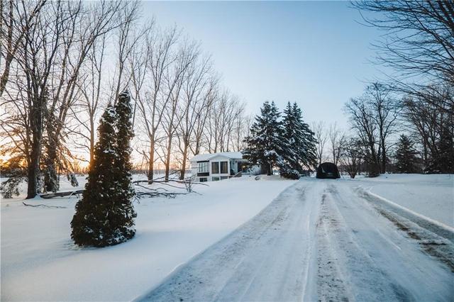 21809 Concession 3 Road, House detached with 3 bedrooms, 2 bathrooms and 10 parking in South Glengarry ON | Image 3