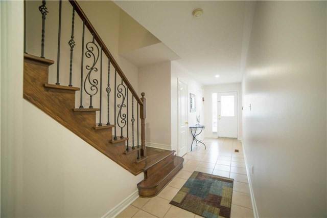 3893 Manatee Way, House semidetached with 3 bedrooms, 4 bathrooms and 1 parking in Mississauga ON | Image 5