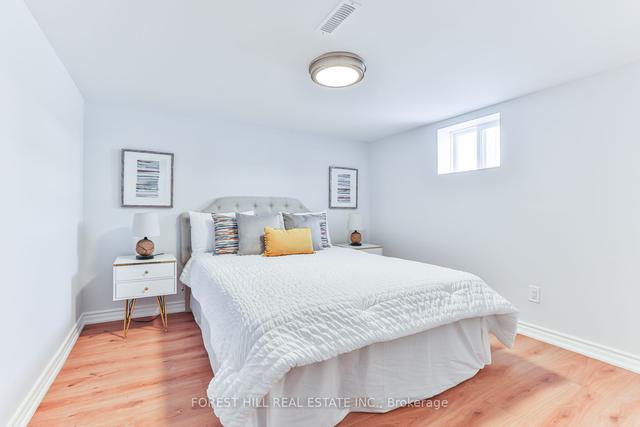 184 Finch Ave E, House detached with 3 bedrooms, 2 bathrooms and 3 parking in Toronto ON | Image 19