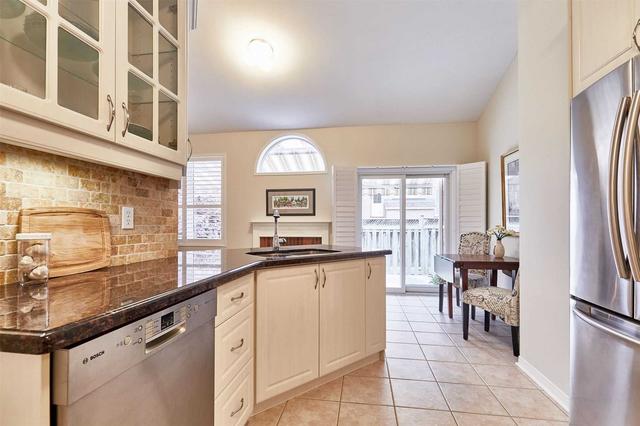 57 Manorwood Dr, House detached with 2 bedrooms, 3 bathrooms and 2 parking in Markham ON | Image 7