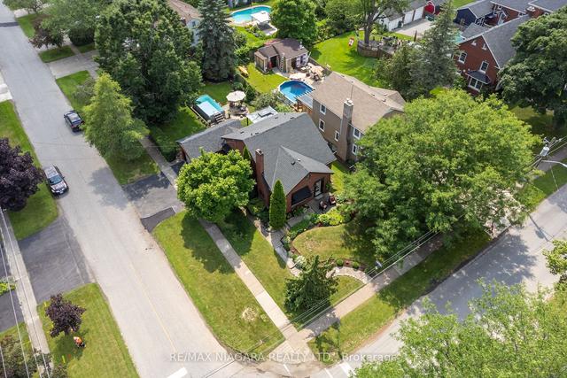 8171 Lamont Ave, House detached with 3 bedrooms, 2 bathrooms and 2 parking in Niagara Falls ON | Image 31