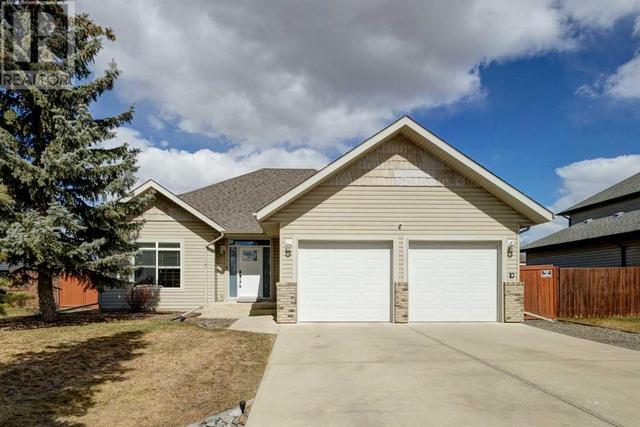 104 1 Avenue Se, House detached with 5 bedrooms, 3 bathrooms and 4 parking in Rocky View County AB | Image 1