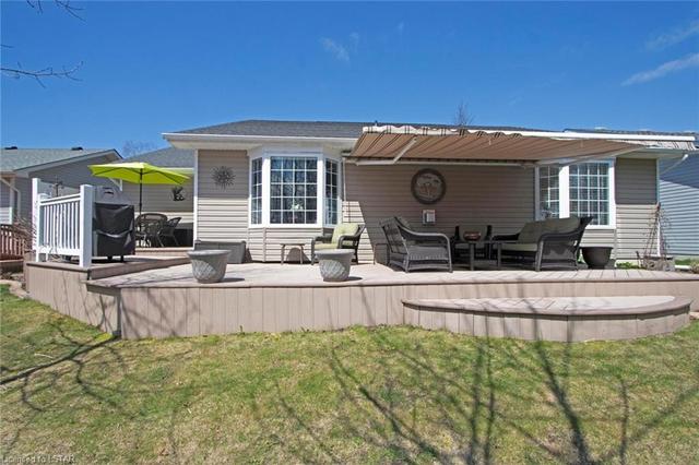322 Wyldwood Lane, House detached with 2 bedrooms, 2 bathrooms and 3 parking in South Huron ON | Image 26