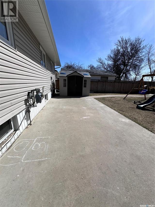 846 Smith Street, House detached with 4 bedrooms, 2 bathrooms and null parking in Estevan SK | Image 31