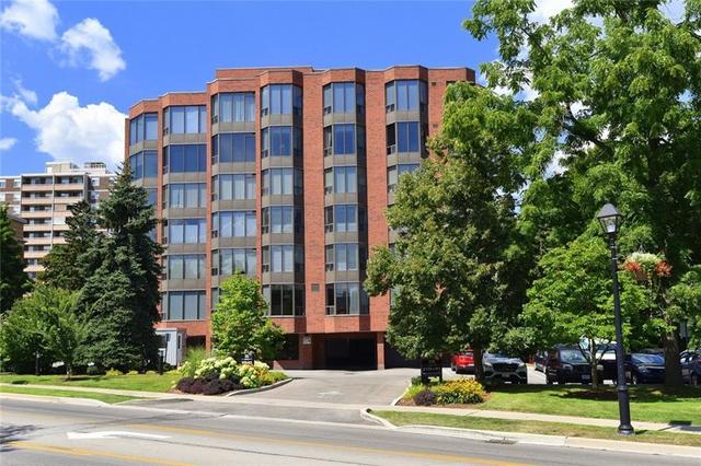 403 - 2121 Lakeshore Road, Condo with 2 bedrooms, 2 bathrooms and null parking in Burlington ON | Card Image