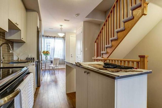8 - 55 Thomas Mulholland Dr, House attached with 3 bedrooms, 3 bathrooms and 1 parking in Toronto ON | Image 4