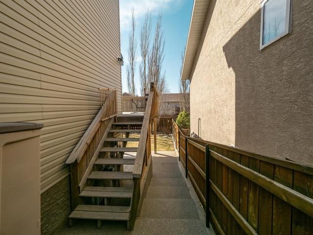 20 Salish Bay W, House detached with 4 bedrooms, 3 bathrooms and 4 parking in Lethbridge AB | Image 35