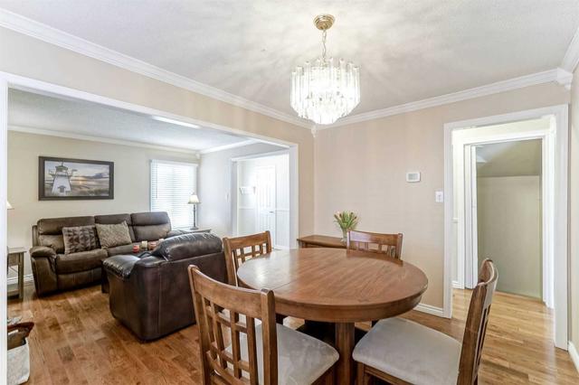 46 Large Cres, House detached with 3 bedrooms, 3 bathrooms and 3 parking in Ajax ON | Image 37