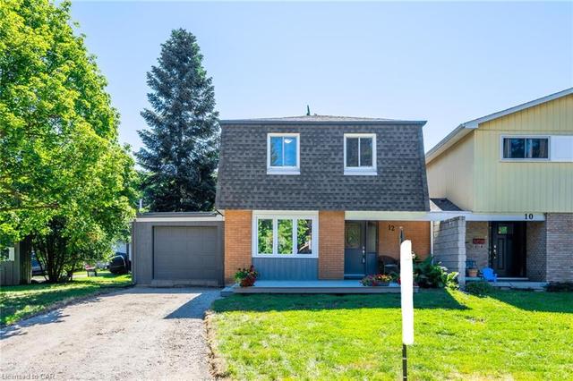 12 Tamarack Court, House detached with 3 bedrooms, 1 bathrooms and 4 parking in Cambridge ON | Image 2