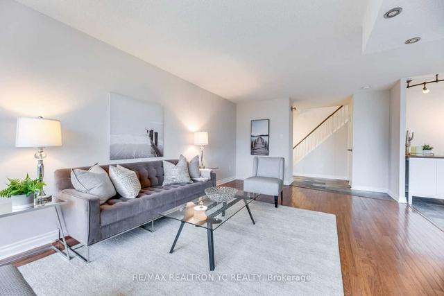 128 - 1300 Marlborough Crt, Condo with 3 bedrooms, 2 bathrooms and 1 parking in Oakville ON | Image 22