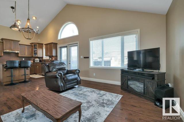 303 Parkglen Cl, House detached with 5 bedrooms, 3 bathrooms and null parking in Wetaskiwin AB | Image 11