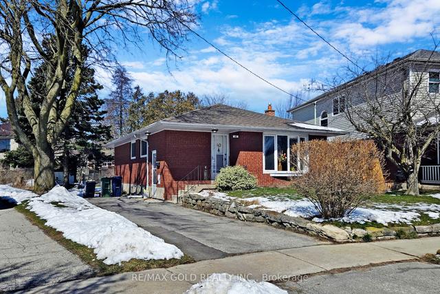 40 Fordover Dr, House detached with 3 bedrooms, 2 bathrooms and 3 parking in Toronto ON | Image 12