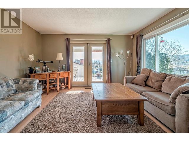 6548 Longacre Drive, House detached with 3 bedrooms, 2 bathrooms and 7 parking in Vernon BC | Image 6
