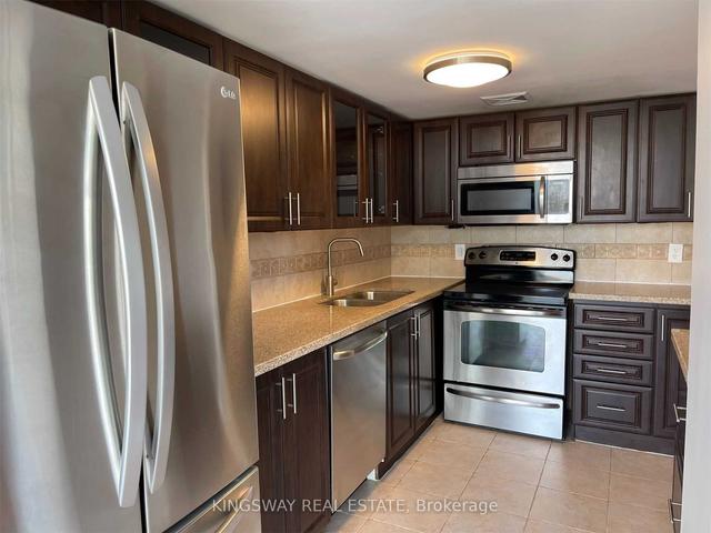 509 - 350 Webb Dr, Condo with 2 bedrooms, 2 bathrooms and 1 parking in Mississauga ON | Image 5