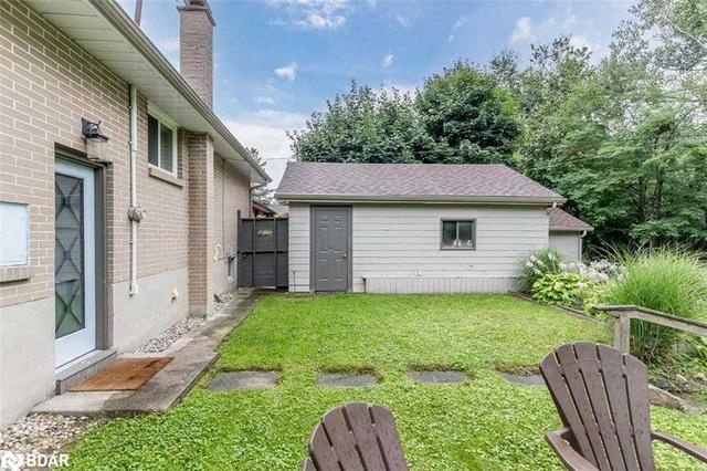 34 Marion Cres, House detached with 4 bedrooms, 2 bathrooms and 5 parking in Barrie ON | Image 27