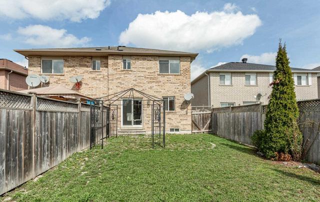 9 Vauxhall Cres, House semidetached with 3 bedrooms, 3 bathrooms and 3 parking in Brampton ON | Image 30