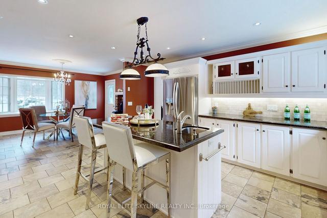 4636 Cherry St, House detached with 4 bedrooms, 6 bathrooms and 20 parking in Whitchurch Stouffville ON | Image 2
