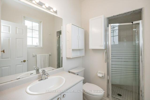 233 Silverbirch Blvd, Condo with 2 bedrooms, 2 bathrooms and 4 parking in Hamilton ON | Image 6