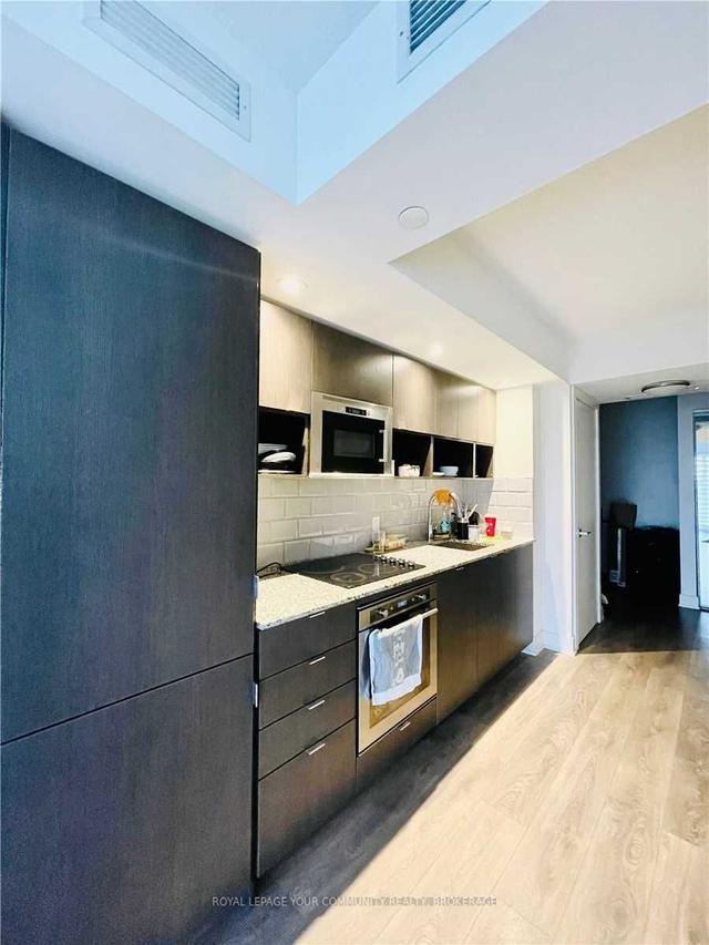 1807 - 89 Mcgill St, Condo with 1 bedrooms, 1 bathrooms and 0 parking in Toronto ON | Image 12