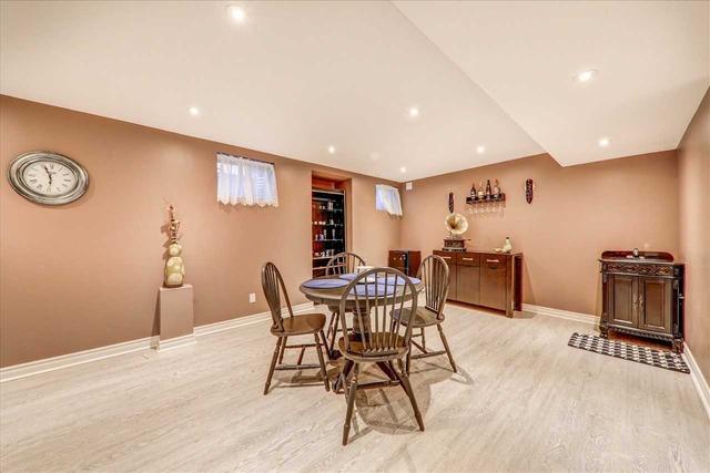 11 Martinau Dr S, House detached with 4 bedrooms, 5 bathrooms and 7 parking in Markham ON | Image 21