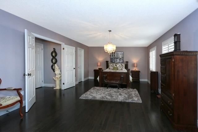 29 Corvinelli Dr, House detached with 5 bedrooms, 4 bathrooms and 4 parking in Whitby ON | Image 9