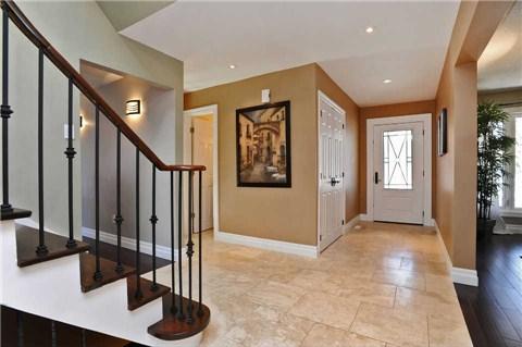 4048 Trapper Cres, House detached with 4 bedrooms, 4 bathrooms and 2 parking in Mississauga ON | Image 3