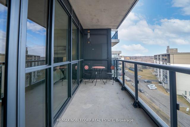 717 - 10 Gibbs Rd, Condo with 3 bedrooms, 2 bathrooms and 1 parking in Toronto ON | Image 20