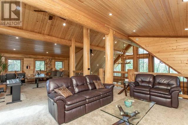 34226 Range Road 43, Home with 3 bedrooms, 2 bathrooms and null parking in Mountain View County AB | Image 21