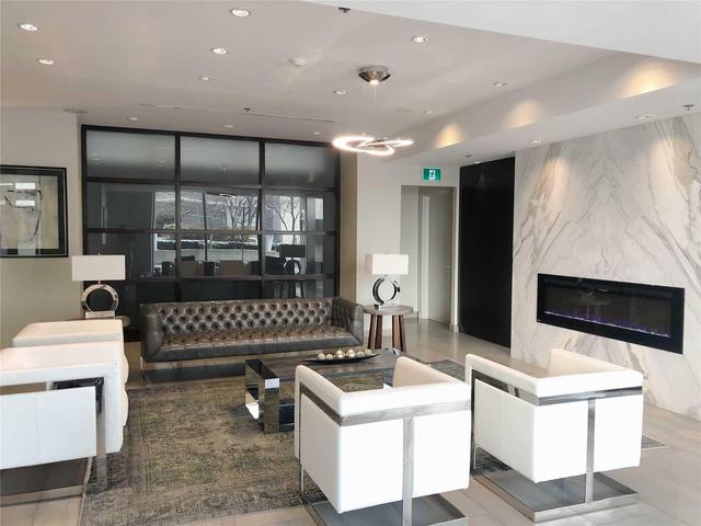 2303 - 38 Lee Centre Dr, Condo with 2 bedrooms, 2 bathrooms and 1 parking in Toronto ON | Image 11