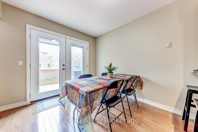 46 Starspray Blvd, House detached with 3 bedrooms, 4 bathrooms and 6 parking in Toronto ON | Image 8